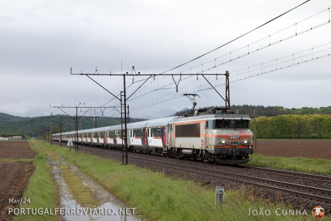 BB 7286 leaving Lourdes with pilgrims back to Italy