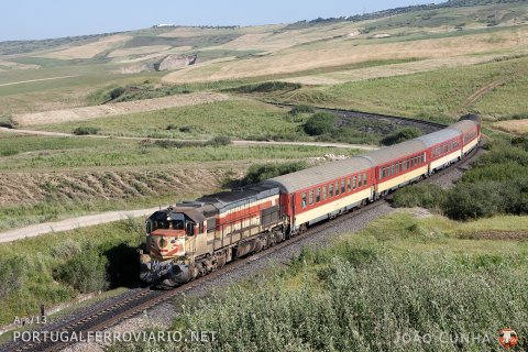 Train 200 from Taza to Fes is seen at Ait Jaber with DH 372 in front