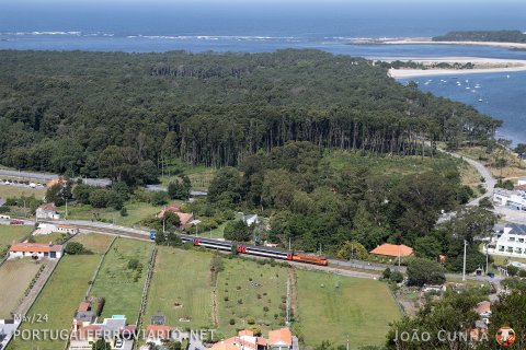Interregional 831 Figueira da Foz - Valença, near Caminha