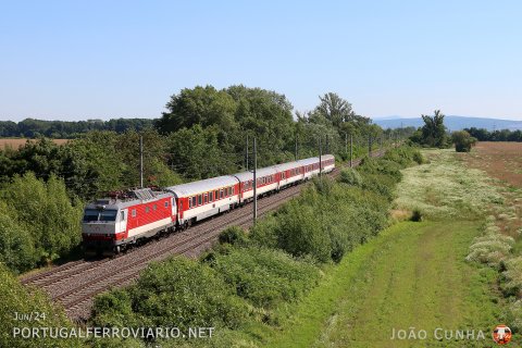 350.017 speeding near Bucany with an Intercity train to Bratislava