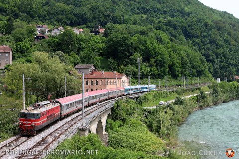 Eurocity Emona Wien - Trieste, with SZ 342.023