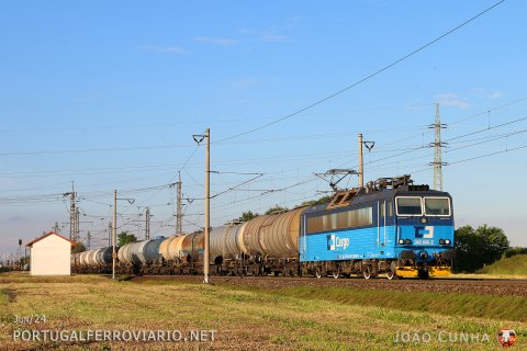 Oil tanker train from Ostrava passing by Suchdol nad Odrou