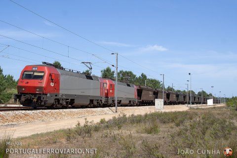 Empty coal train 66580/1 Pego - Sines at Raquete with 5627 and 5623