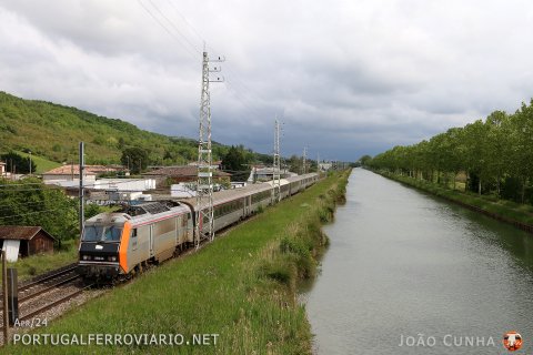Intercités Toulouse - Paris Austerliz in Pompignan