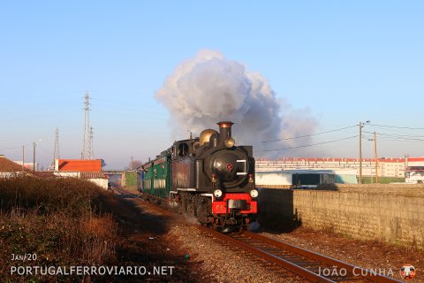 E 214 leaving Aveiro behind starting journey 20801 to Macinhata