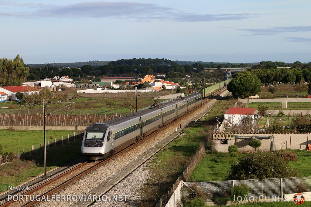 Alfa Pendular 182/3 Faro - Porto passing by Grândola