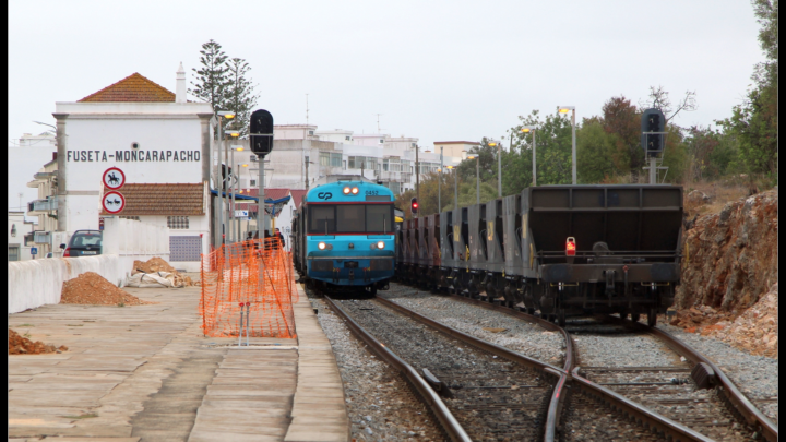 Electrificação entra ao serviço na linha do Algarve