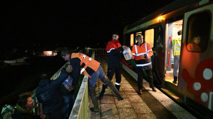 CP disponibiliza automotora para apoiar populações isoladas pela cheia do Tejo