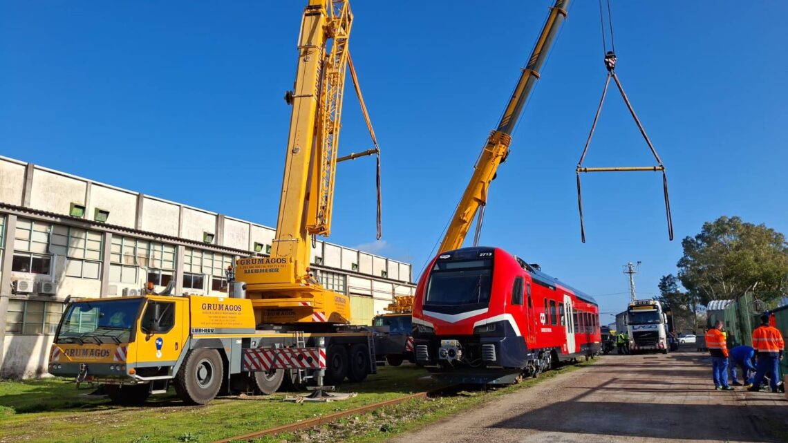 Segunda unidade FLIRT chega a Portugal